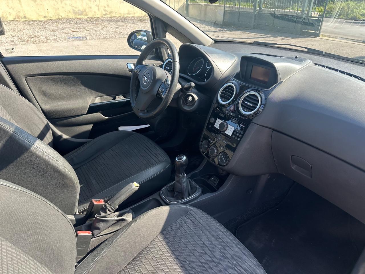 Opel Corsa 1.3 Diesel 2014 12 mesi di garanzia