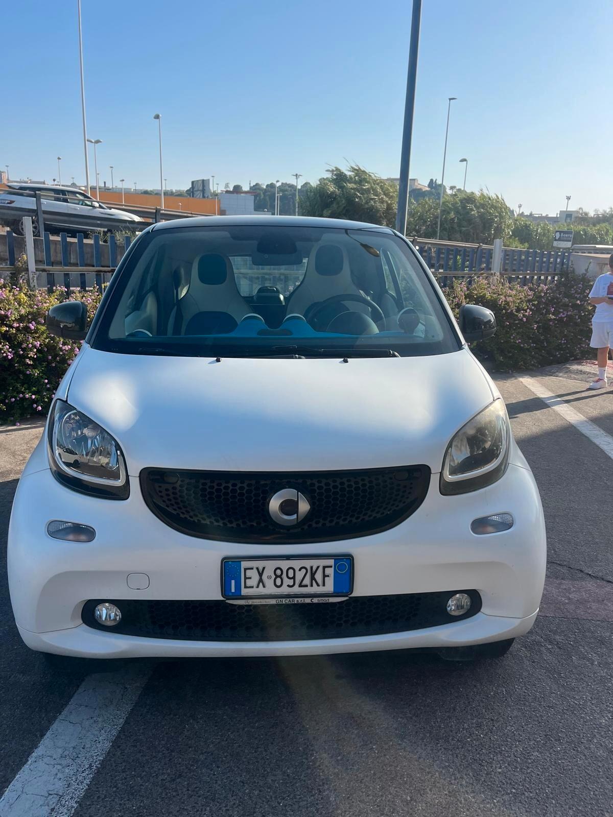 Smart ForTwo 1000 52 kW MHD coupé passion
