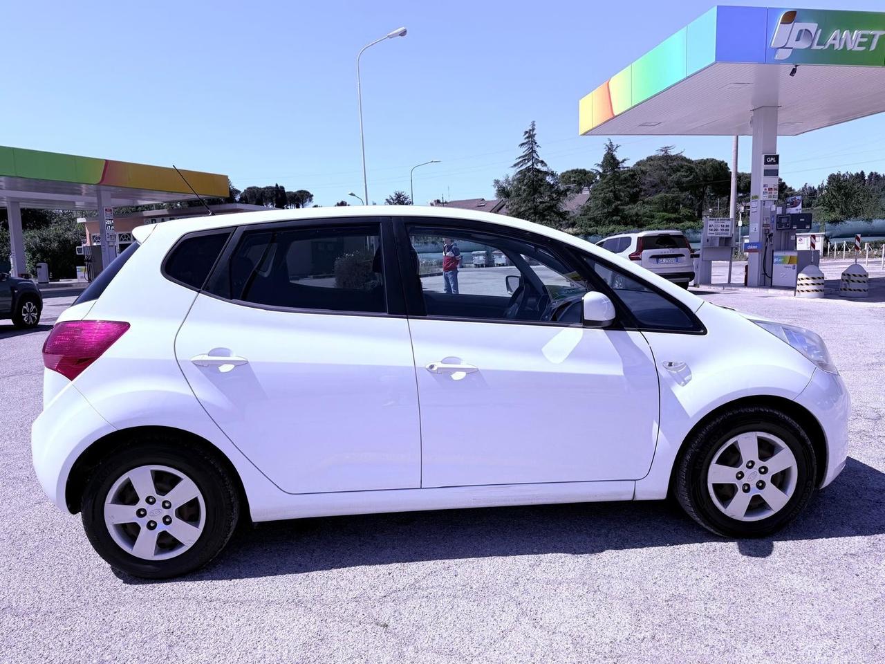 Kia Venga 1.4 CRDi 90CV Ok neopatentati