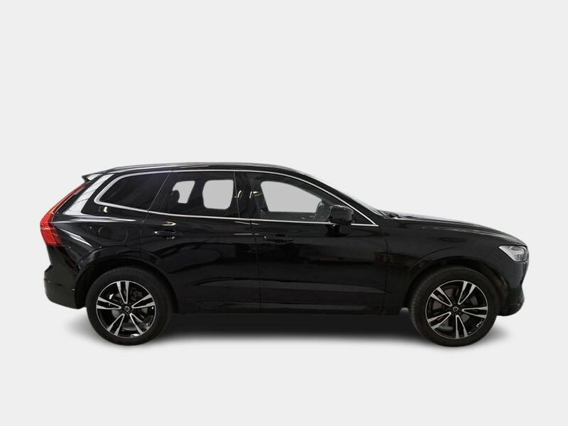 VOLVO XC60 B4 D AWD automatico Momentum Pro