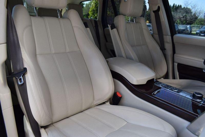 Land Rover Range Rover 4.4 SDV8 Vogue