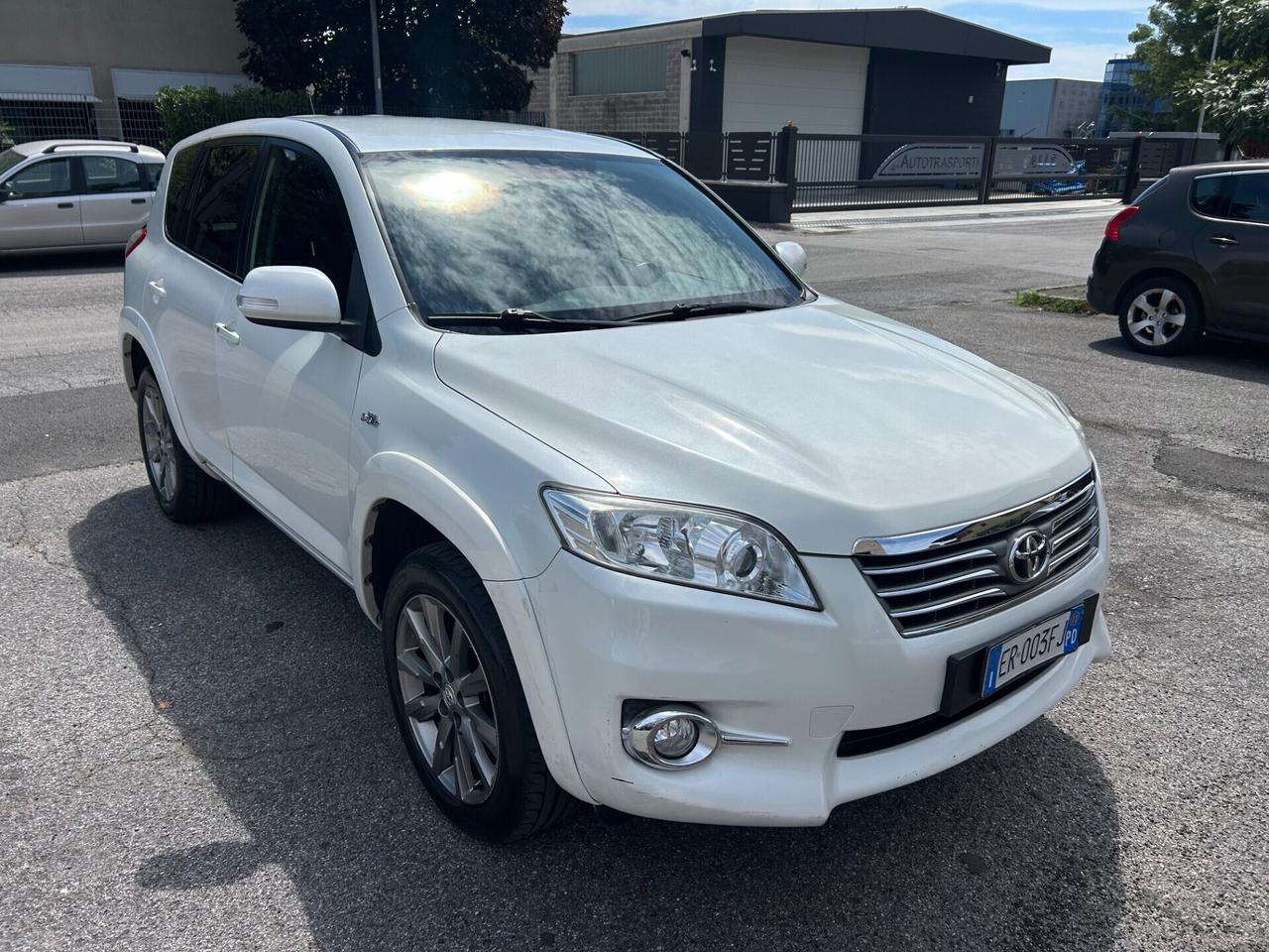 Toyota RAV 4 Style 2.2D 150cv full