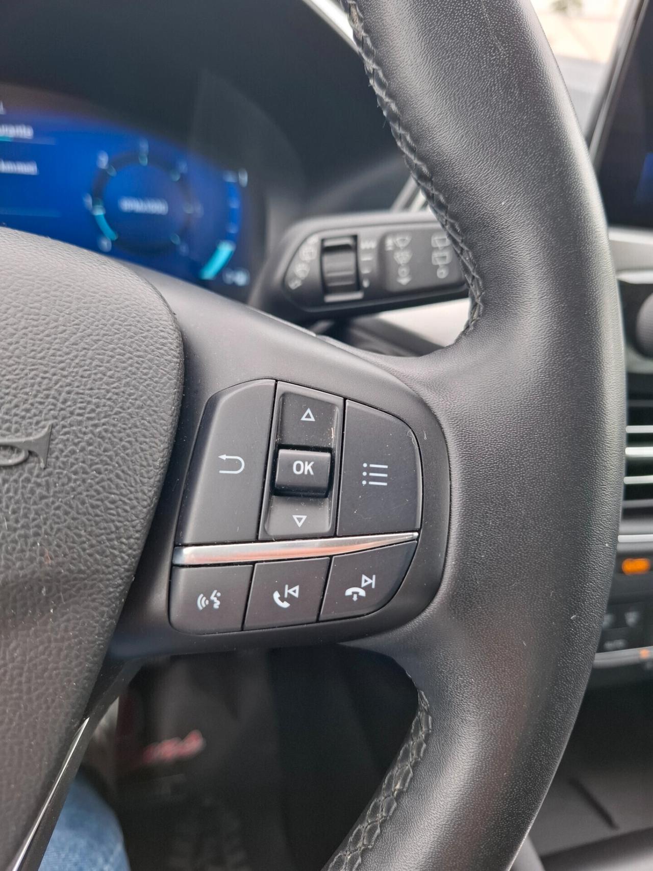 Ford Kuga 1.5 Tdci 120 CV AUT. Tit. *LED-NAVY-VIRTUAL*