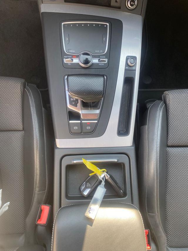AUDI Q5 40 TDI quattro S tronic S line plus