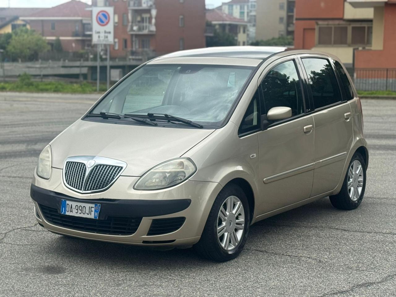 Lancia MUSA 1.4 16V Platino Plus