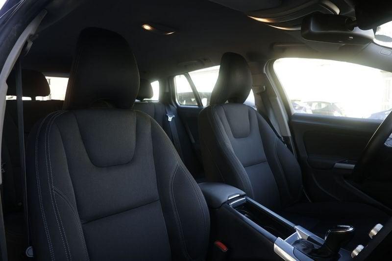 Volvo V60 Volvo V60 D2 1.6 Powershift R-design Momentum Unicoproprietario