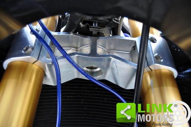 DUCATI 748 R Limited Edition Completamente in Carbonio