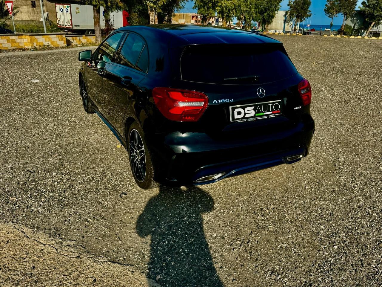 MERCEDES- BENZ A 180 d AUTOMATIC PREMIUM