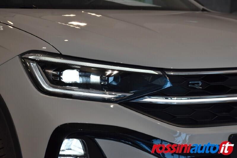 VOLKSWAGEN TAIGO 1.0 TSI 116 CV DSG R-LINE + MATRIX LED R18 REA