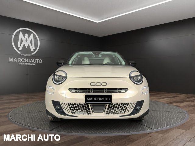 FIAT 600 Hybrid 110 CV DCT MHEV La Prima