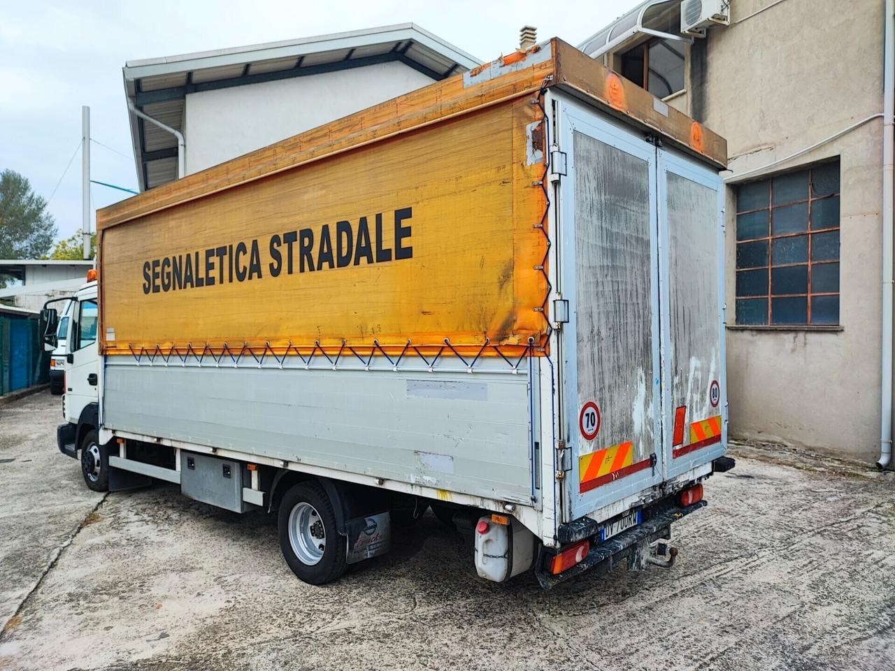 Nissan Atleon KM 271.000 Gancio Traino