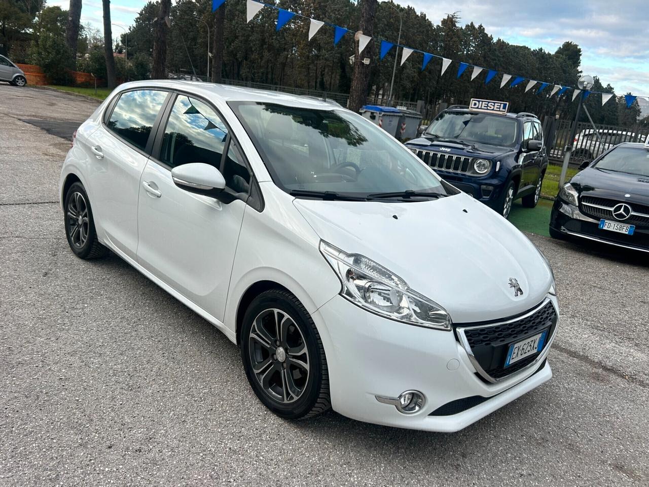 " UNA CHICCA " Peugeot 208 1.4 VTi 5p. GPL Allure