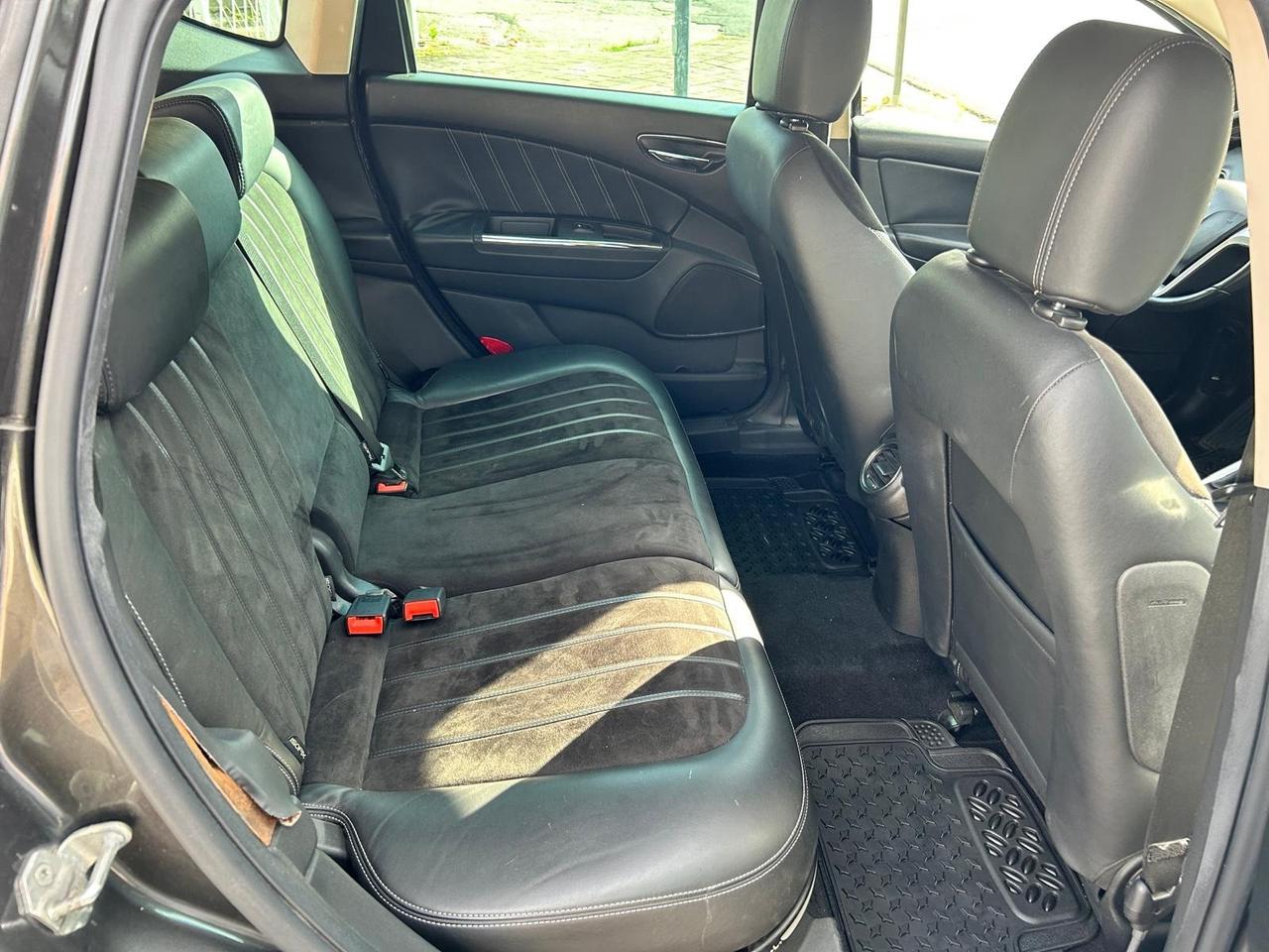 Lancia Delta 1.6 MJT DPF Platinum