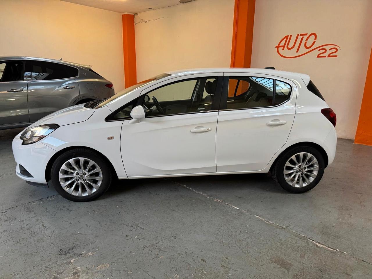 Opel Corsa 1.2 innovation 5p benzina neopat