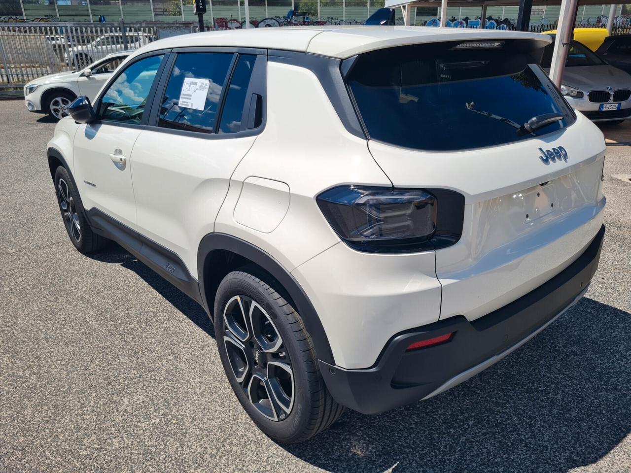 Jeep Avenger 1.2 Turbo 100 CV Summit*NAVIGATORE*APPLE CARPLAY