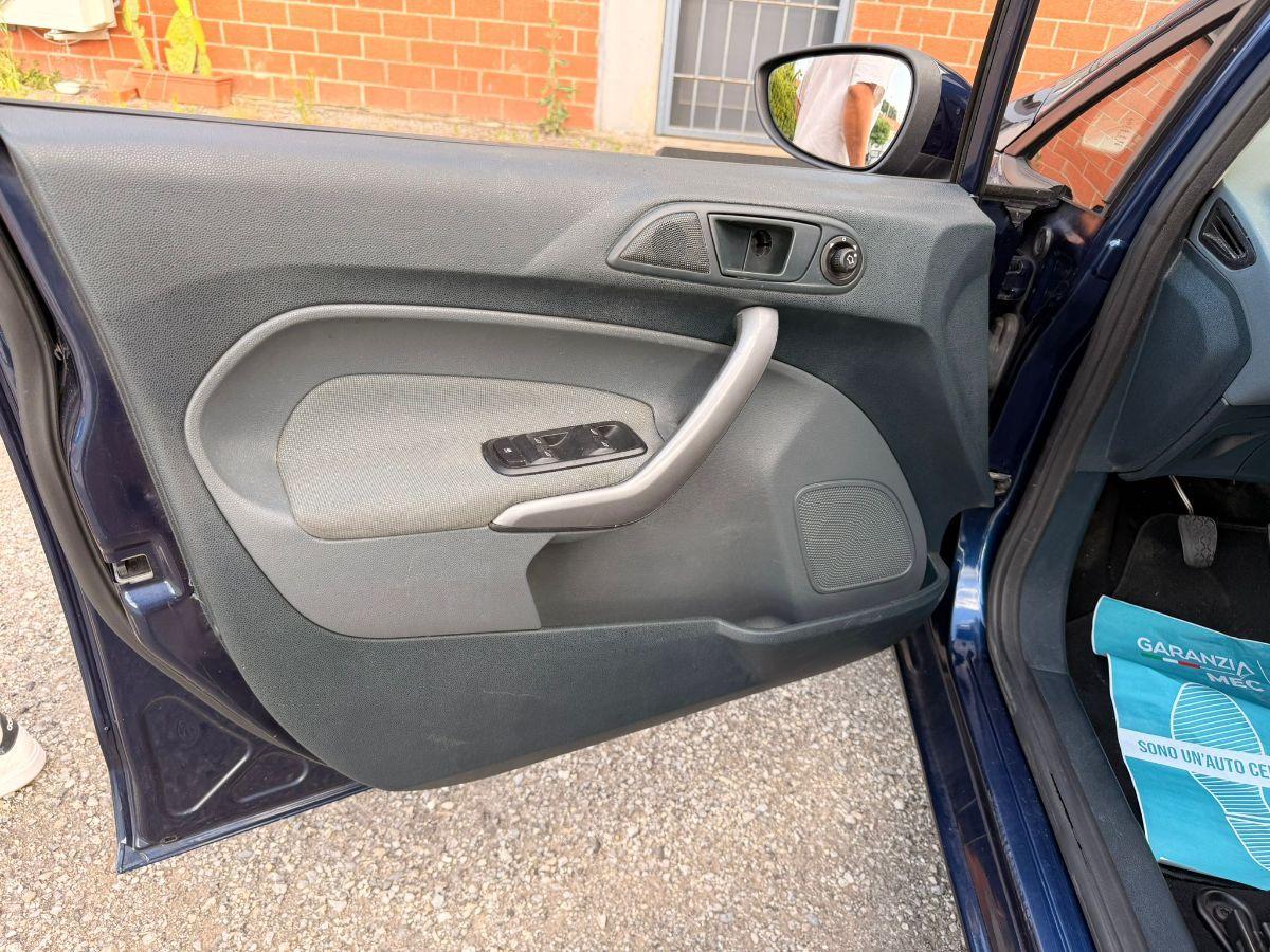 FORD - Fiesta - 1.2 16V 60CV 5p. Titanium Bs.