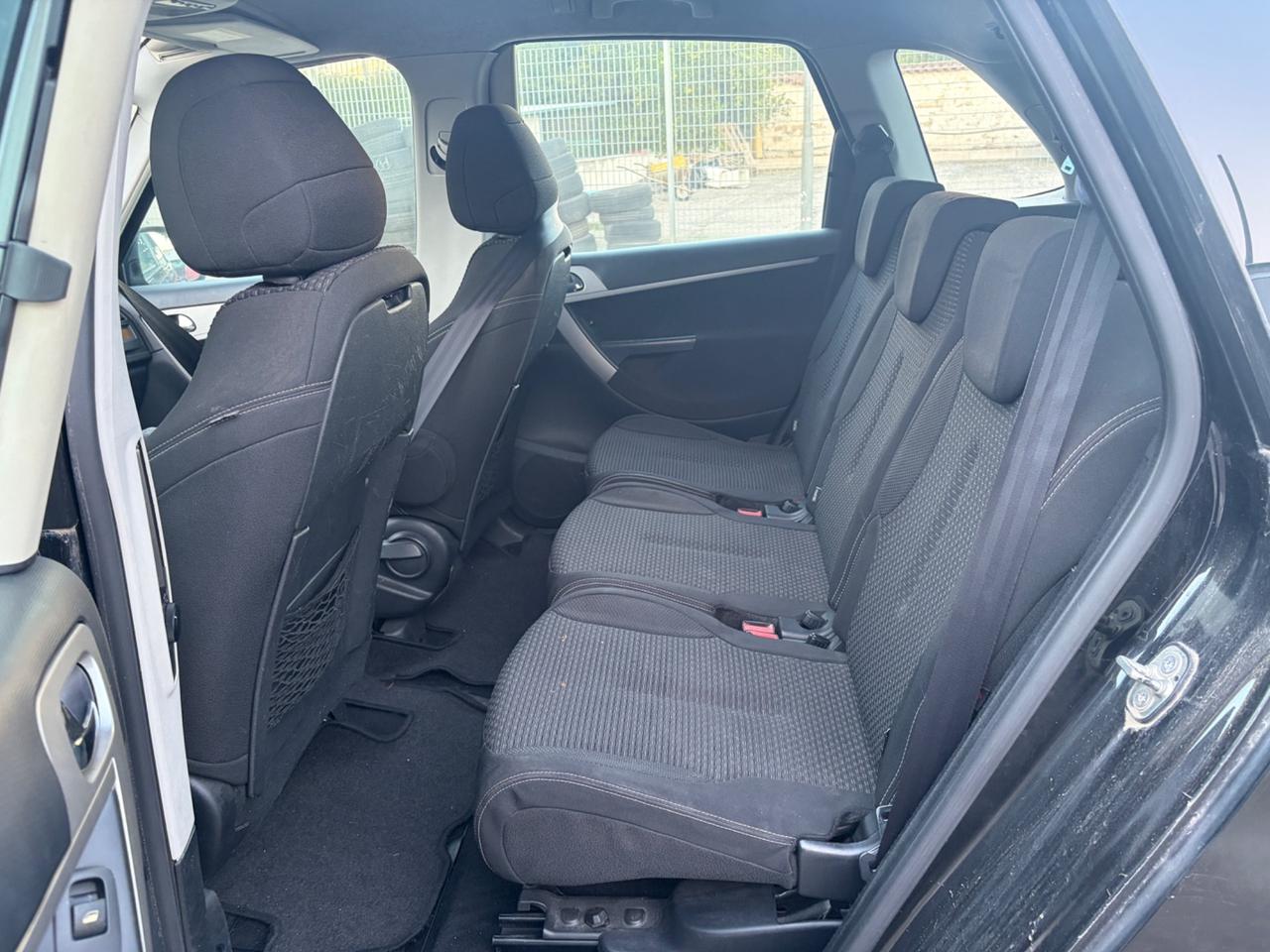 Citroen C4 1.6 Picasso Hdi 112 cv 2011 Discreta
