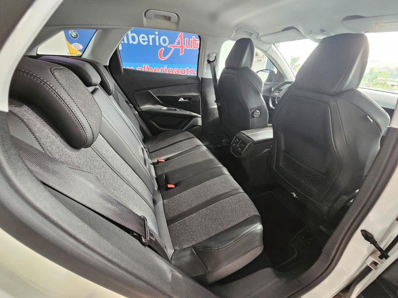 Peugeot 3008 3008 1.6 bluehdi Allure s&s 120cv eat6