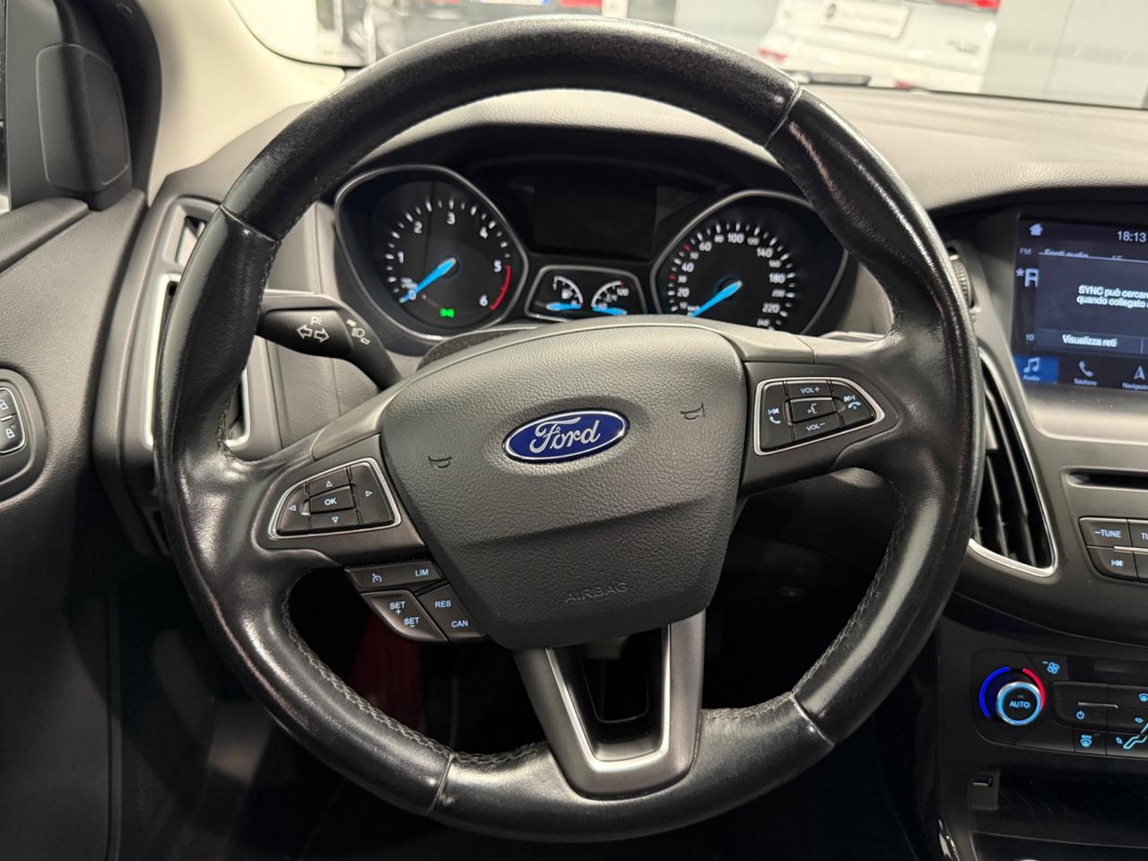 Ford Focus 1.5 TDCi 120 CV Powershift Titanium