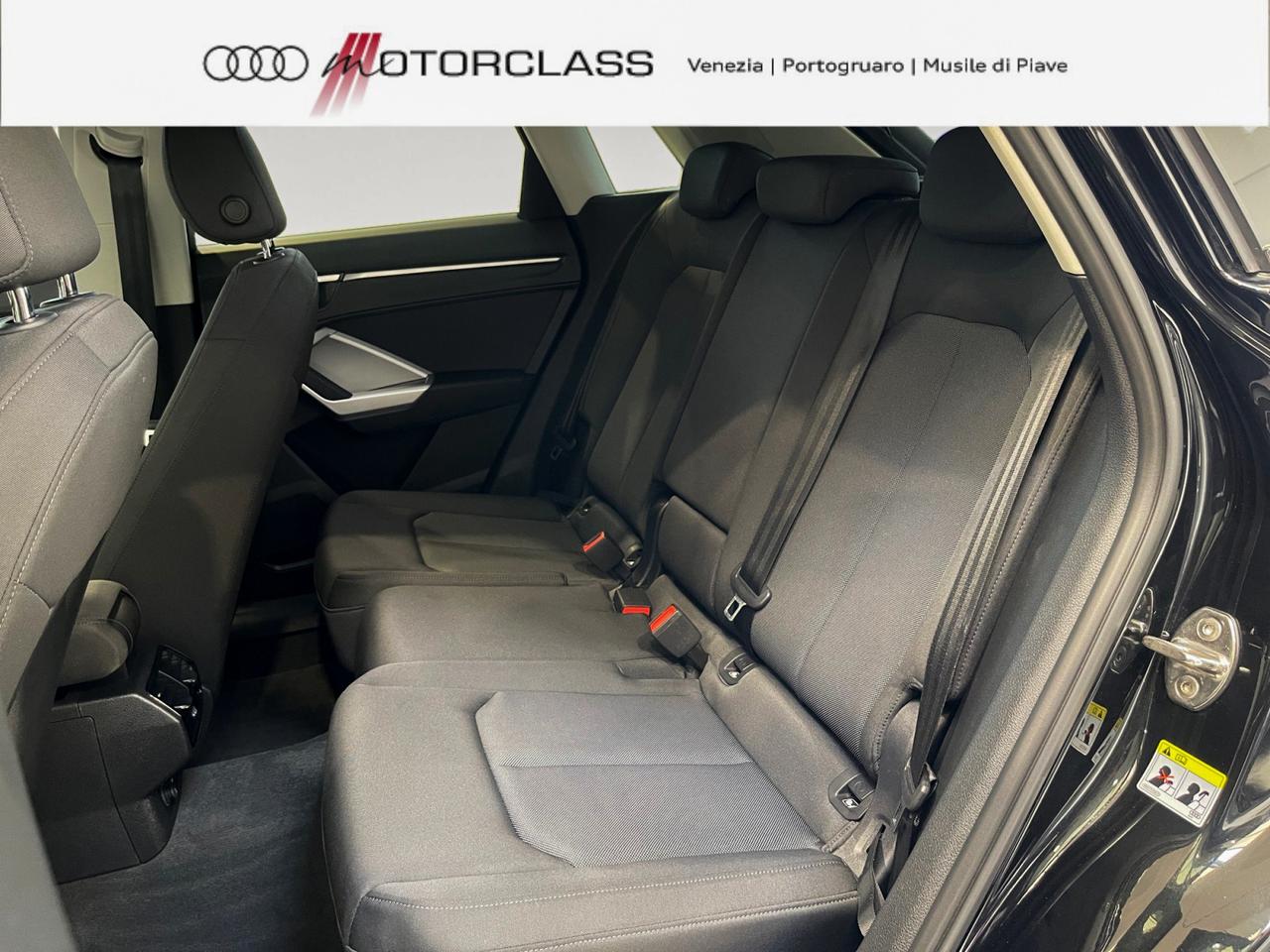 Audi Q3 35 2.0 tdi business advanced s tronic