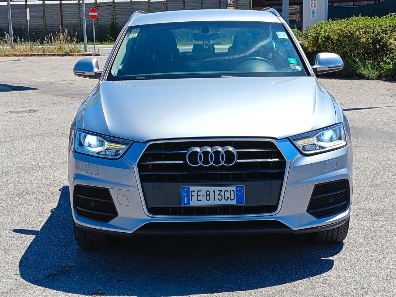 Audi Q3 2016 2.0 TDI 120 CV Business 12 MESI GARANZIA NAVI LED