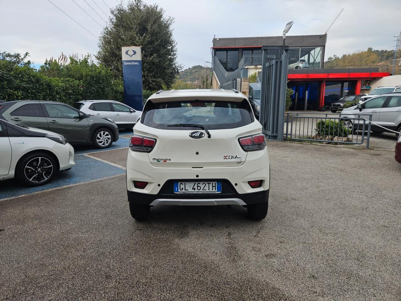 Mahindra KUV100 1.2 VVT K6+