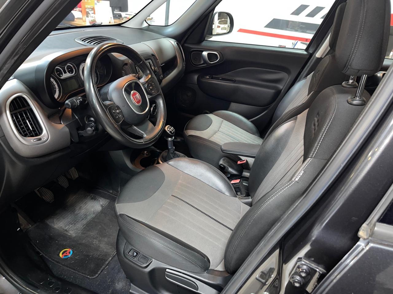 Fiat 500L 1.6 Multijet 120 CV (DOMMYcars)