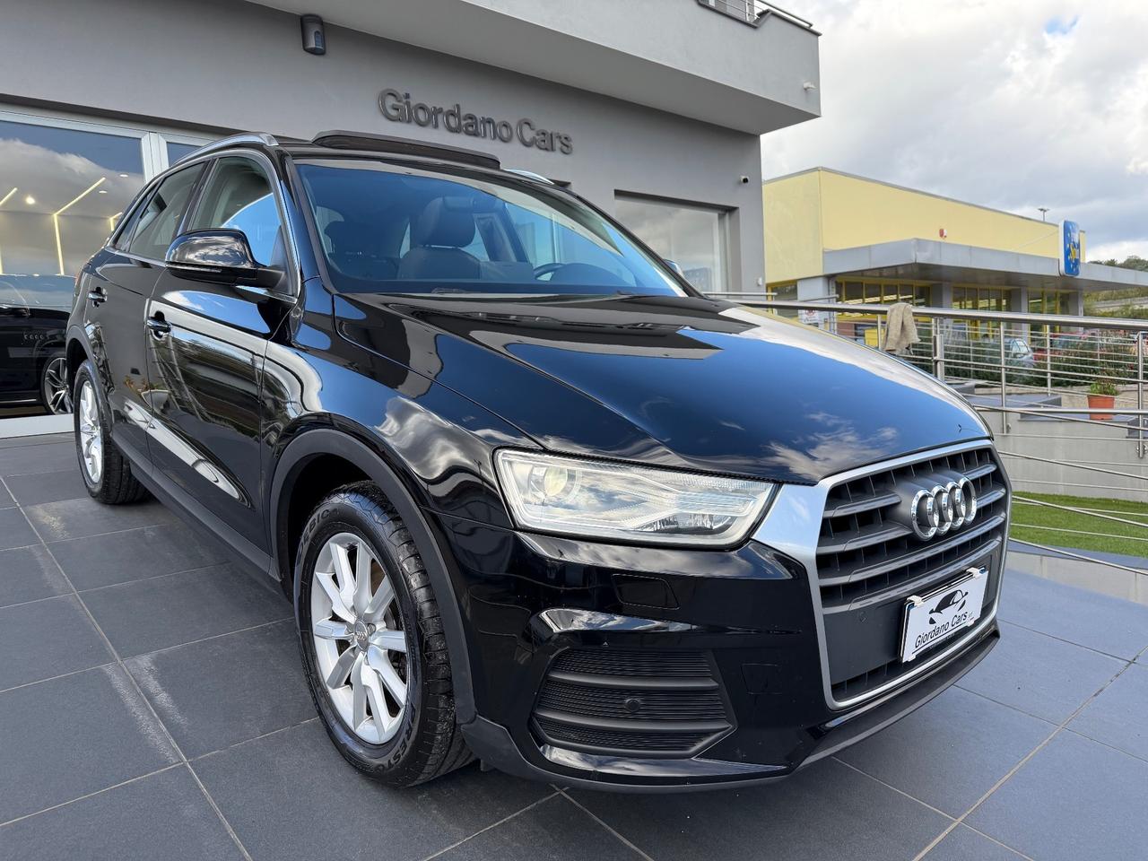 Audi Q3 2.0 TDI 120 CV S tronic Design tetto apribile