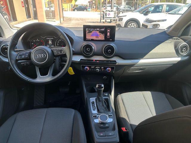 AUDI Q2 30 TDI S tronic Business Plus