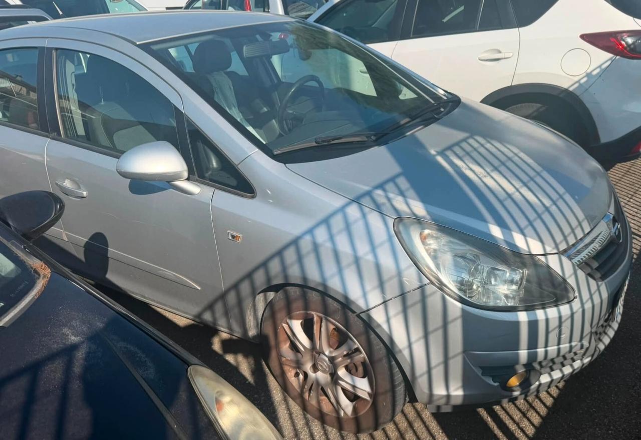 Opel Corsa 1.2 5 porte Easytronic Enjoy CAMBIO AUTOMATICO