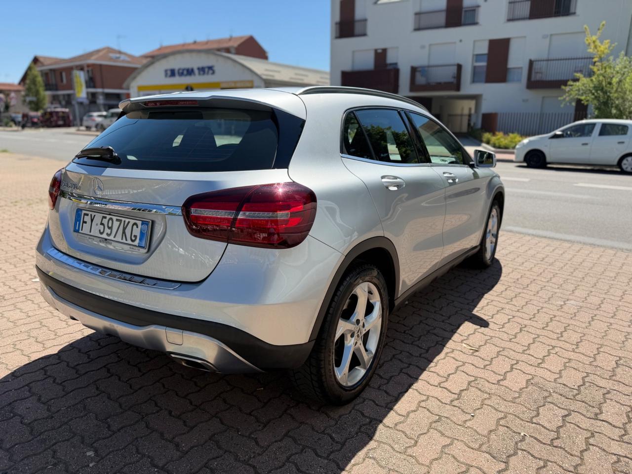 Mercedes-benz GLA 200 d Automatic Premium