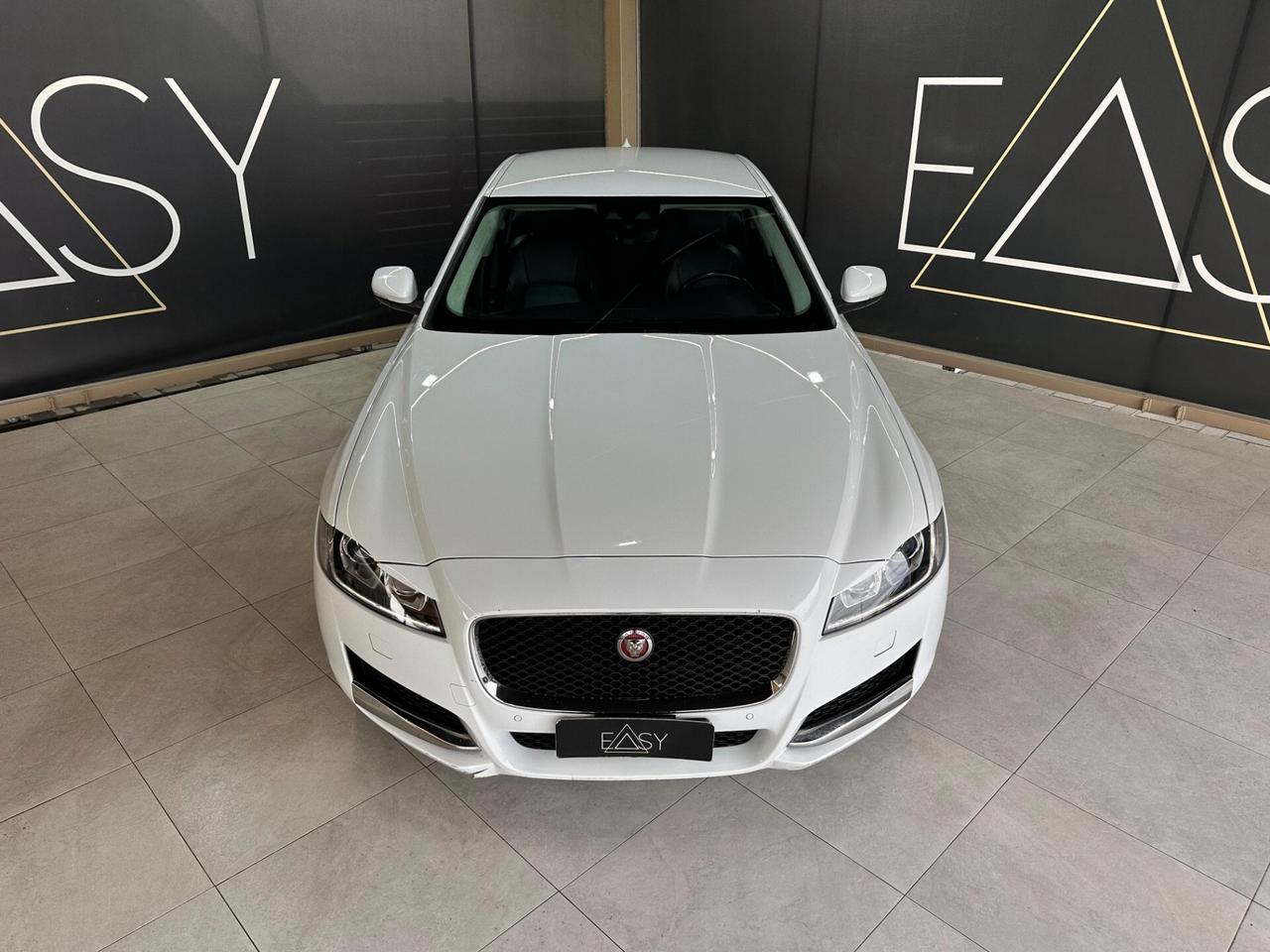 Jaguar XF 2.0d i4 Prestige 180cv my19