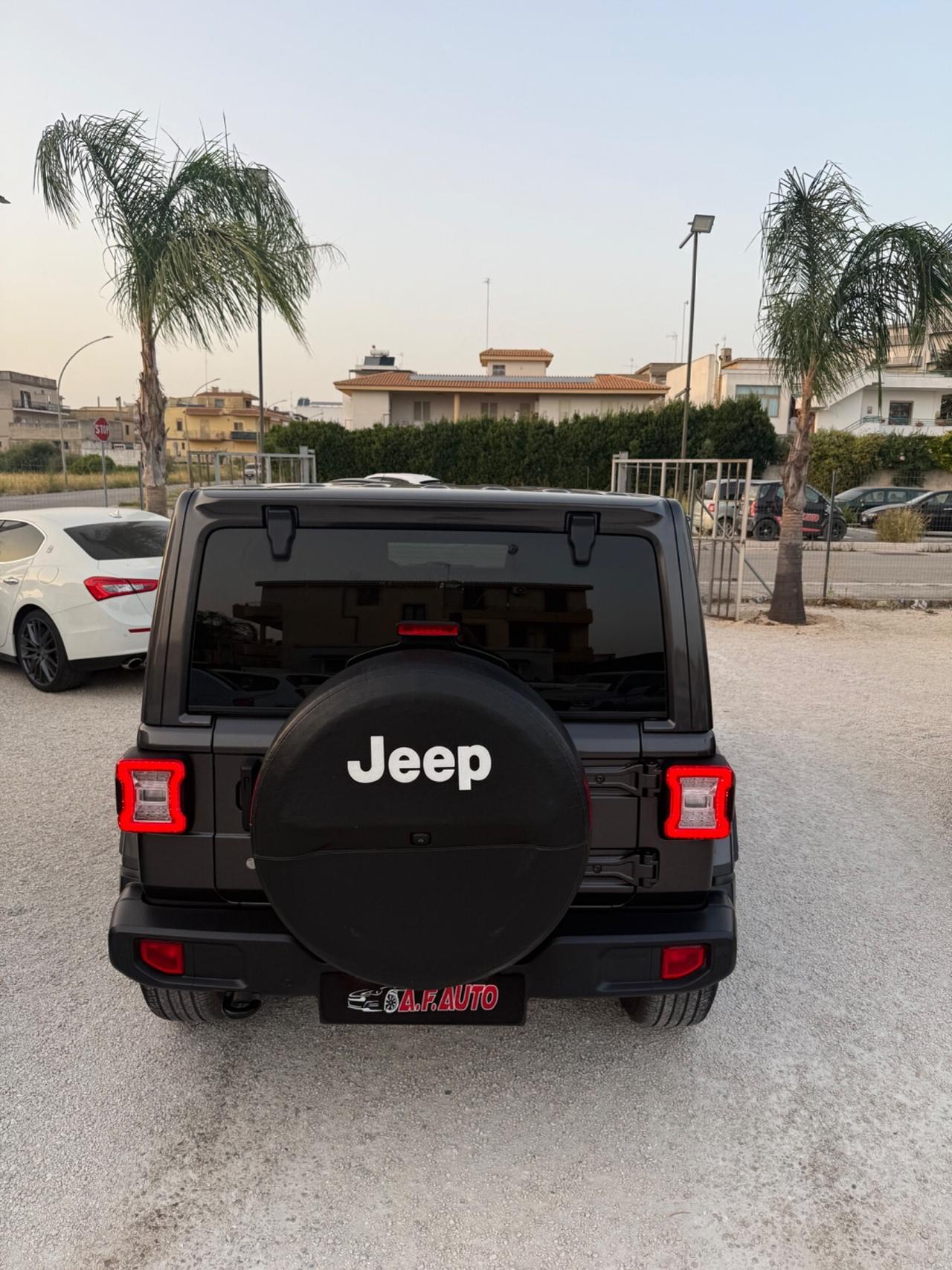 Jeep Wrangler Unlimited 2.2 Mjt II Sahara