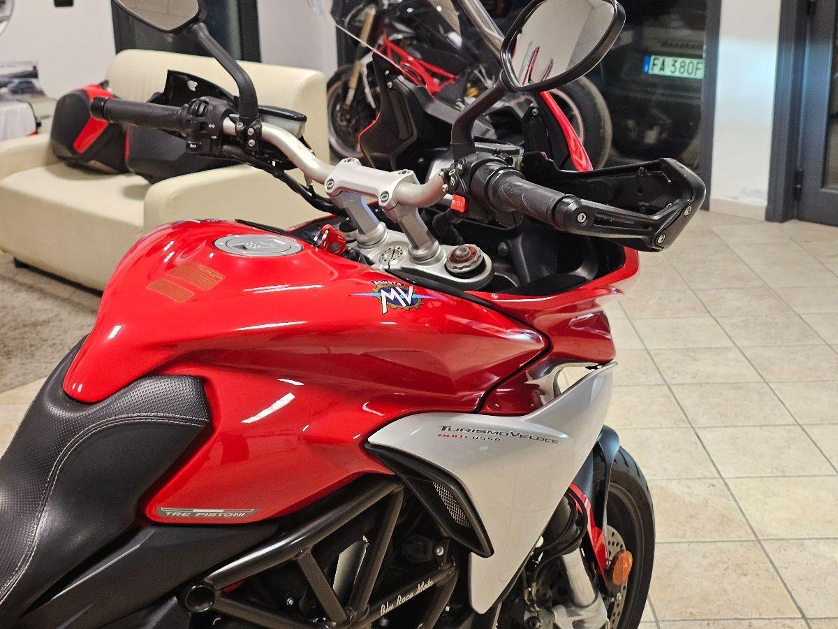 MV AGUSTA TURISMO VELOCE LUSSO CON VALIGE+ACCESSORI