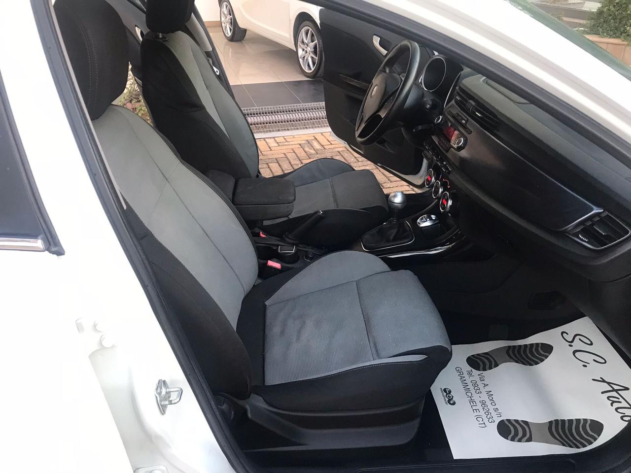 Alfa Romeo Giulietta 1.6 JTDm-2 105 CV Distinctive