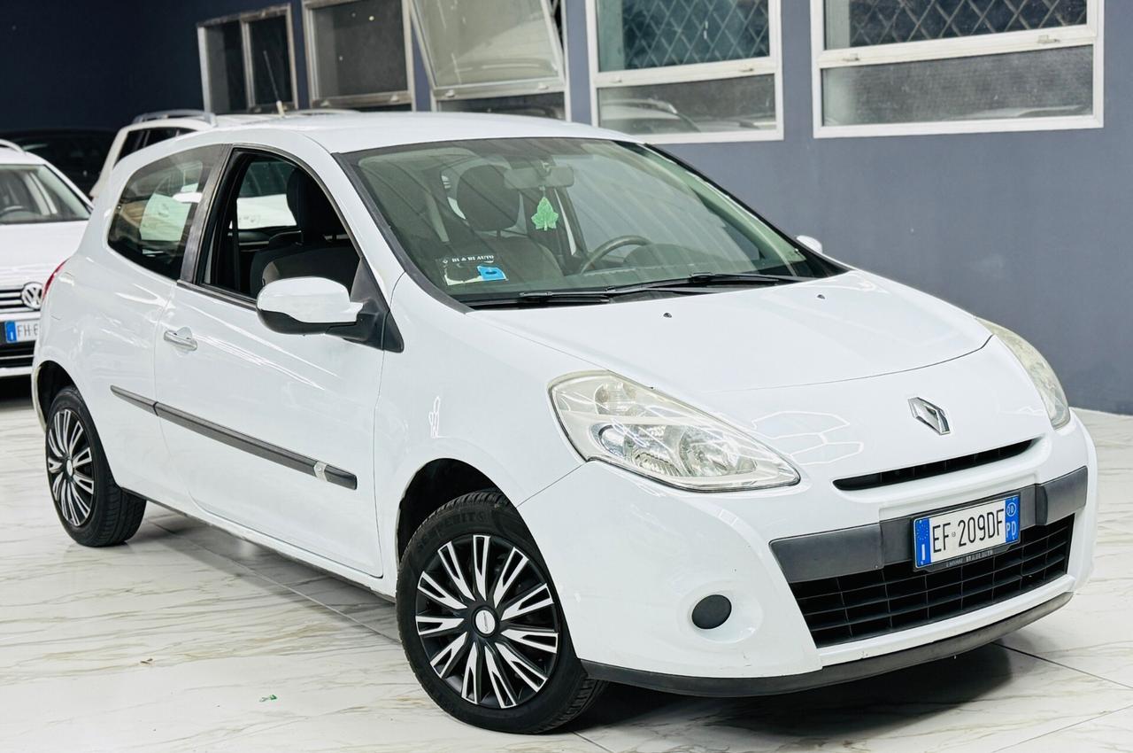 Renault Clio 1.2 16V 3porte Luxe 65.000KM