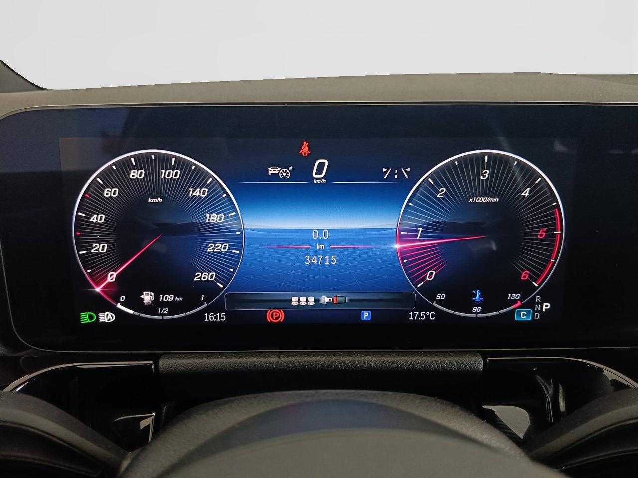 Mercedes-Benz GLA-H247 2023 - GLA 180 d AMG Line Advanced Plus auto