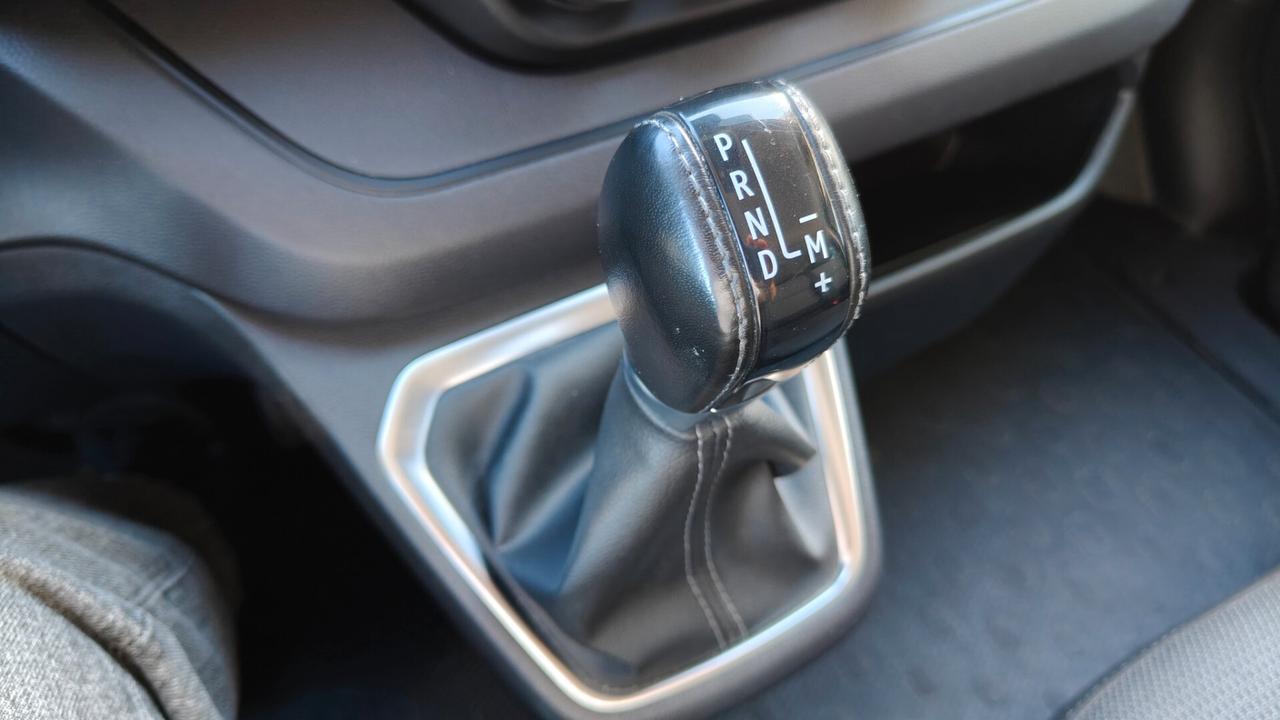 Renault Trafic 9 posti BluedCi 2.0 150CV EDC SpaceClass