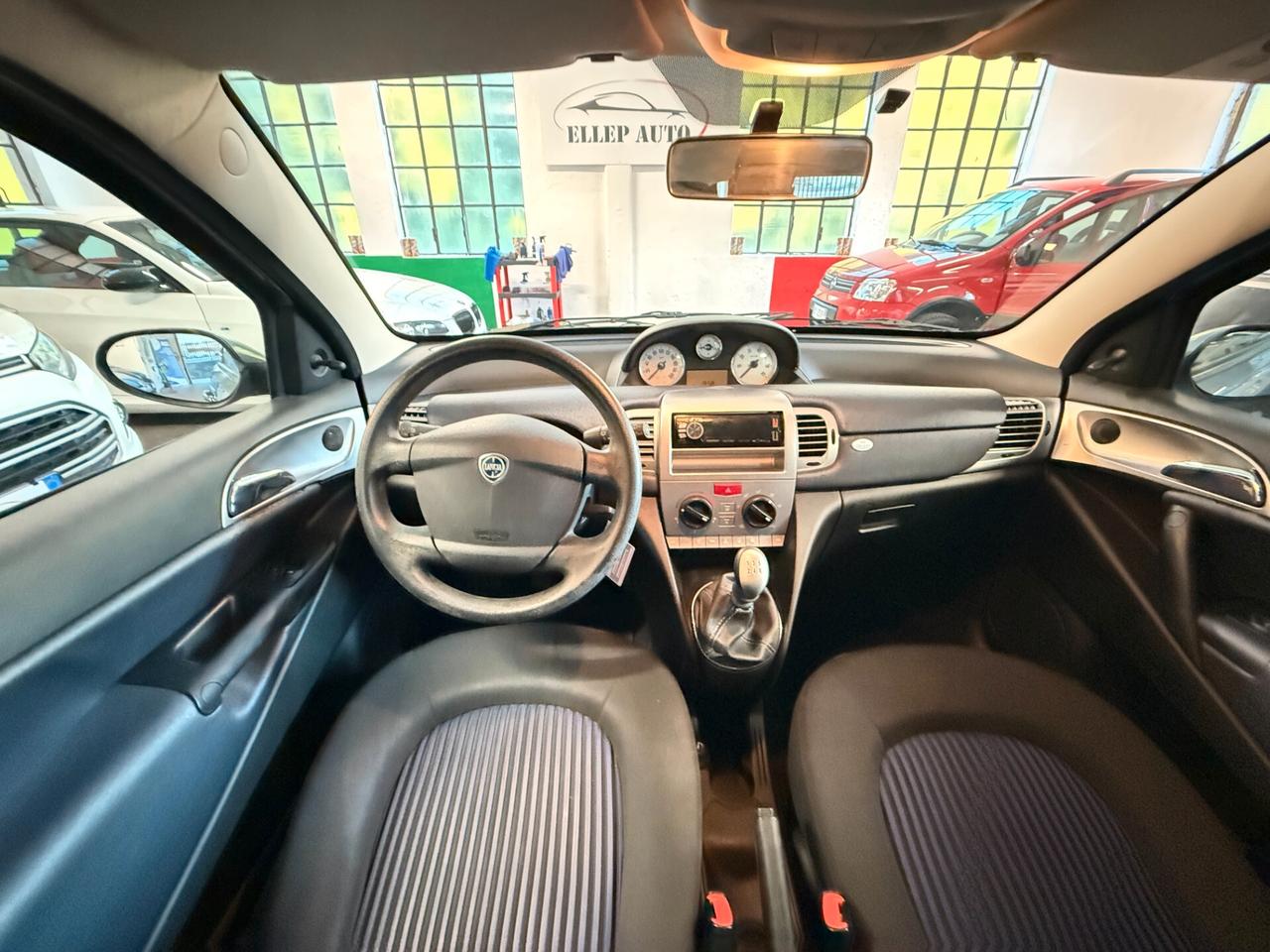 Lancia Ypsilon 1.2 Argento