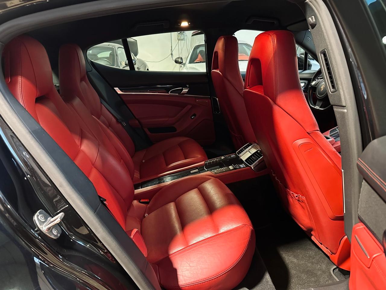 Porsche Panamera 4 PDK-INTERNO ROSSO-RETROCAMERA