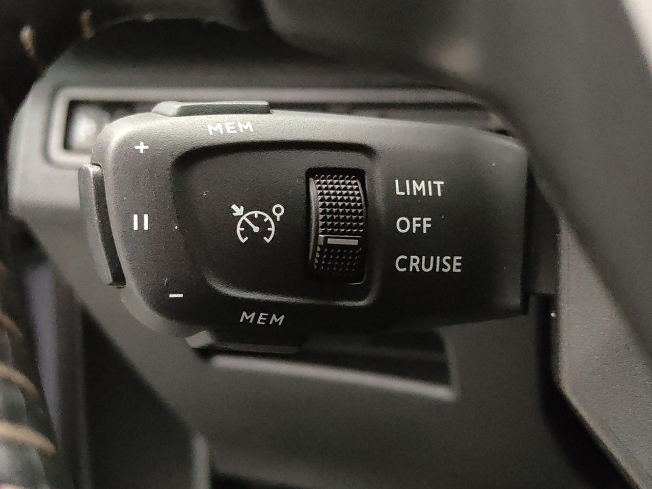 PEUGEOT 3008 II 2021 1.2 HYBRID 136CV ALLURE PACK E-DCS (CAMBIO AUTOMATICO)