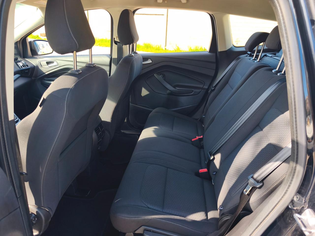 Ford Kuga 1.5 TDCI 120 CV S&S 2WD Titanium