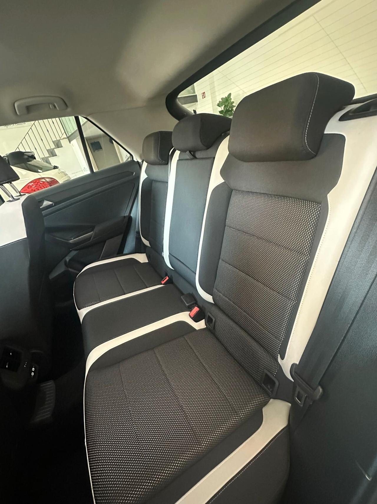 Volkswagen T-Roc 2.0 TDI SCR 150 CV DSG 4MOTION Advanced BlueMot. Tech.