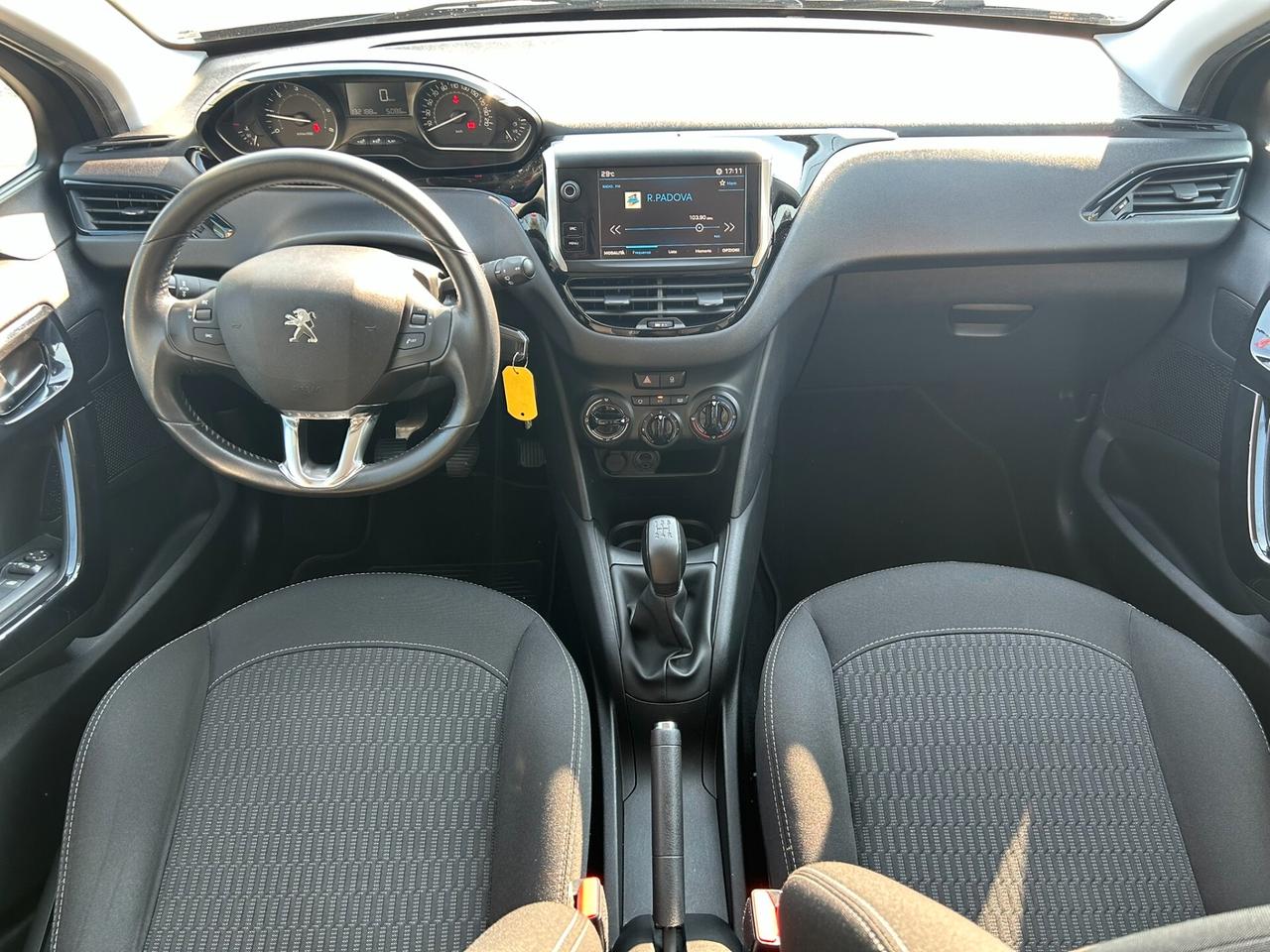 Peugeot 208 1.6 BlueHDi 75CV 5p. Black Line - OK NEOPATENTATI