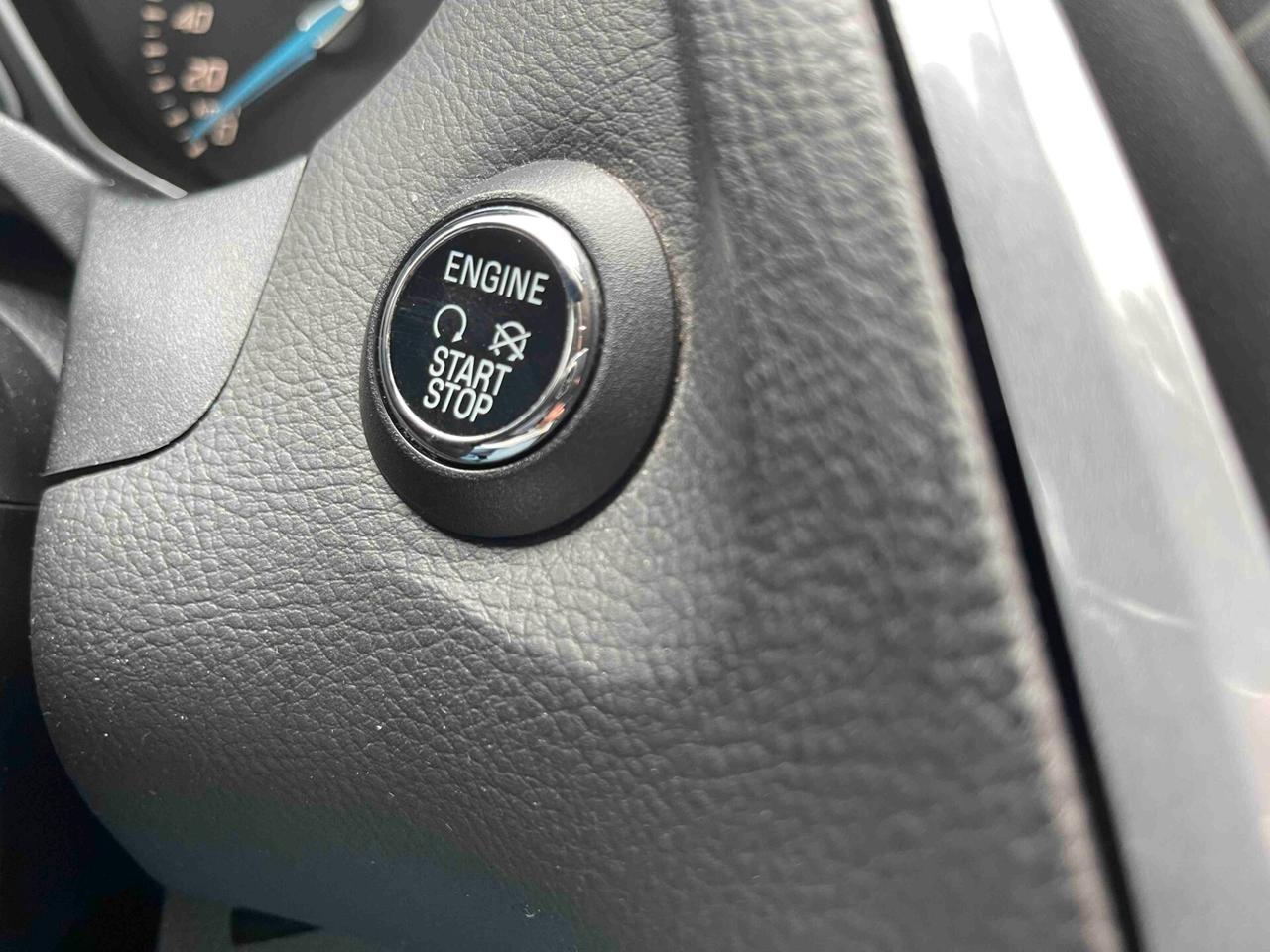 Ford Focus 2.0 TDCi 115 CV Powershift Titanium Automatica Neopatentati