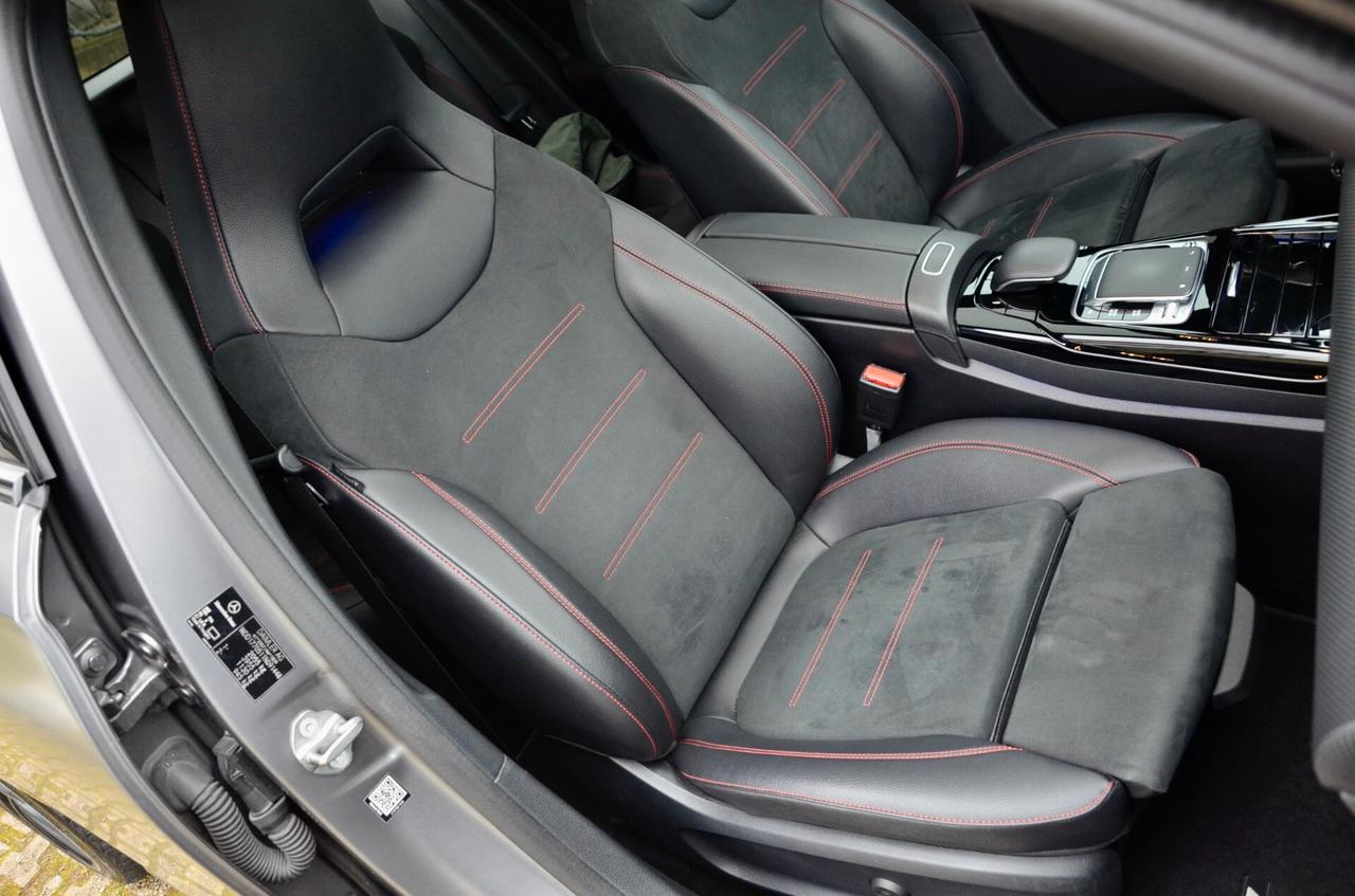 MERCEDES-BENZ A 35 AMG RACE EDITION 4MATIC 306cv AUTO, ECCELLENTI CONDIZIONI, UFF ITALIANA, EURO 6D, TETTO, NIGHT PACK, HI-FI BURMESTER, SCARICO, SOSPENSIONI ADATTIVE, MULTIBEAM, 19", PERMUTE