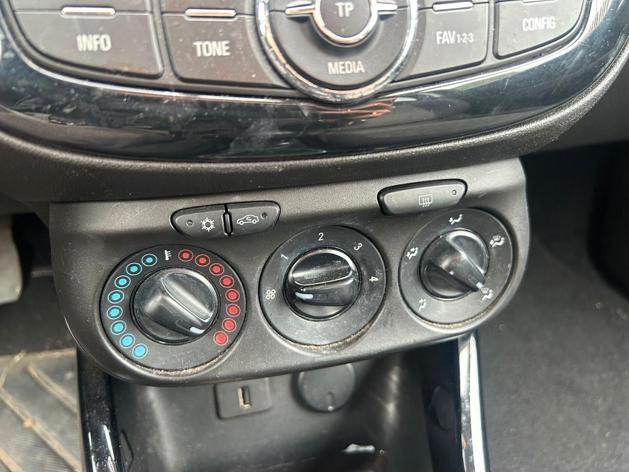 Opel Adam 1.4 87 CV GPL Tech Glam