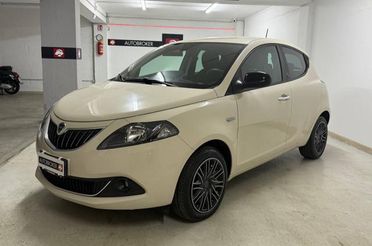 LANCIA Ypsilon 1.0 FireFly 5 porte S&S Hybrid Ecochic Gold