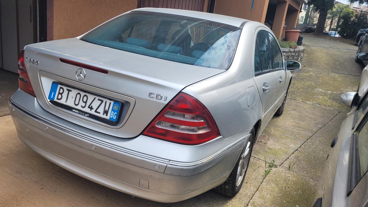 Mercedes C 220 CAMBIO AUTOMATICO..NON TRATTABILE..