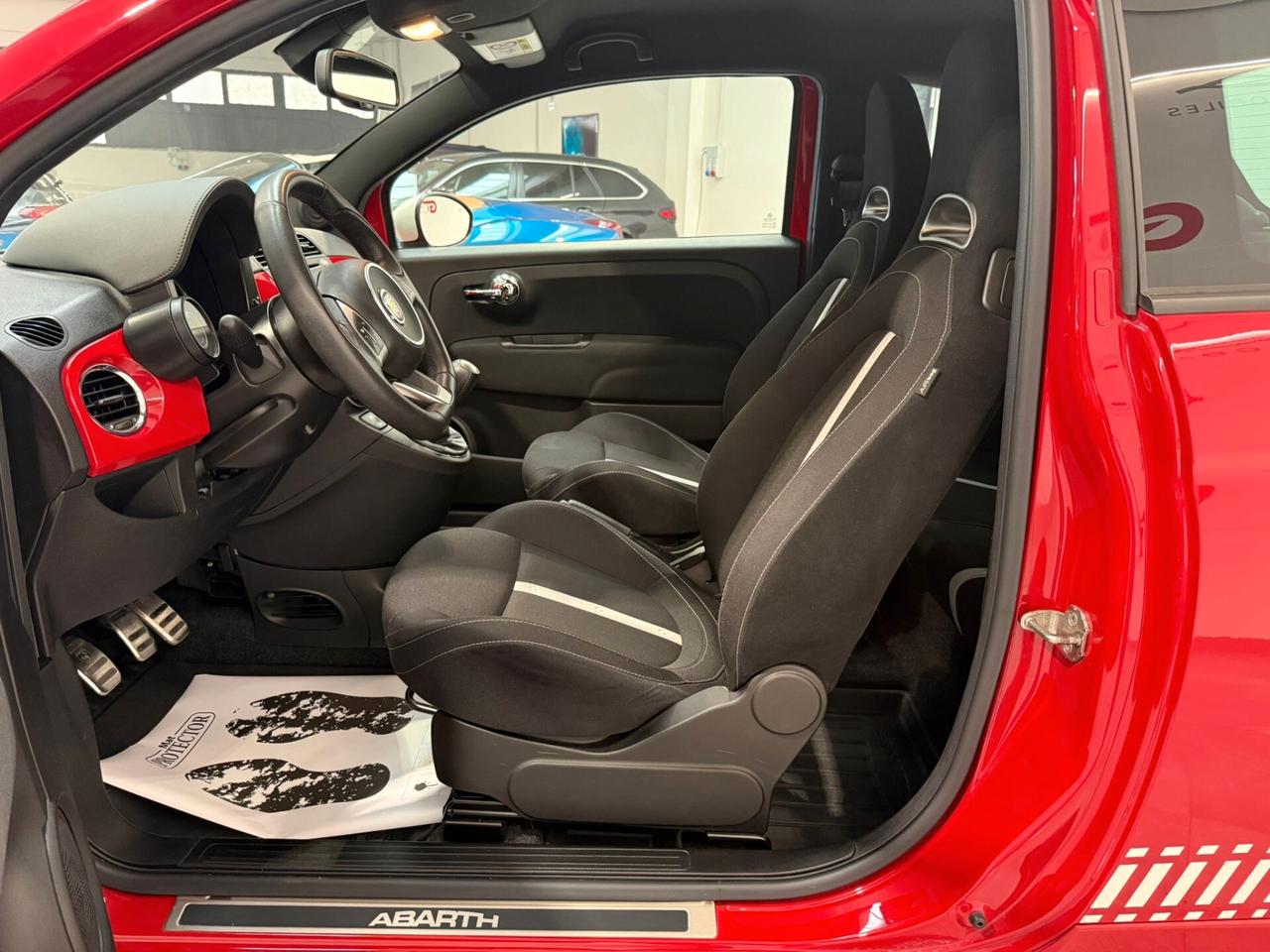 Abarth 595 1.4 Turbo T-Jet 140 CV Yamaha Factory Racing